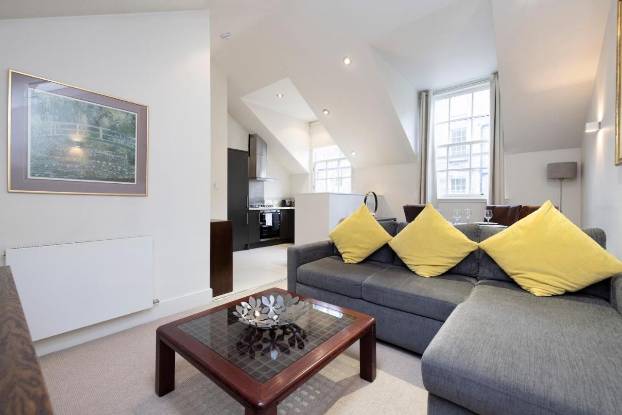 Joivy Contemporary And Vibrant 1br Flat Near Princes Street * EDI